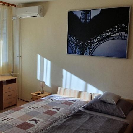 Hegyalja Apartman ザラエゲルセグ エクステリア 写真